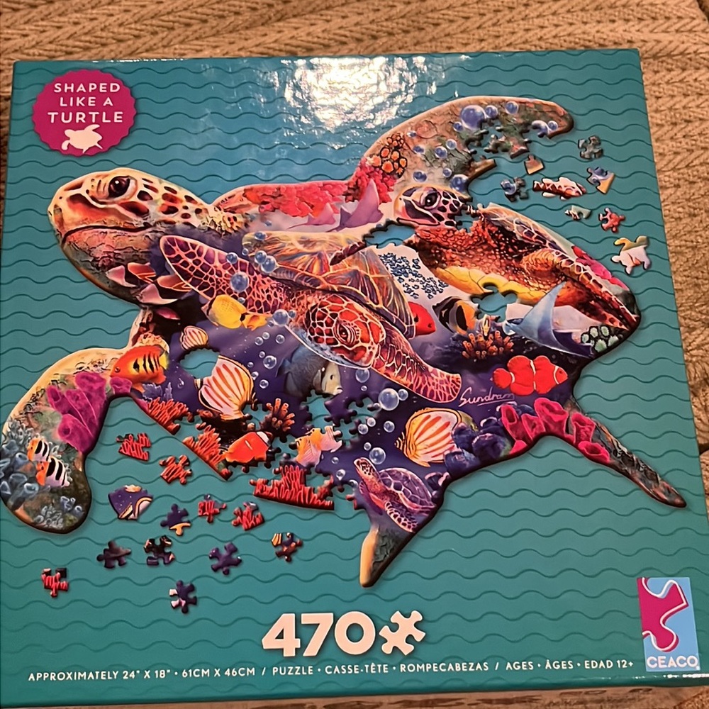 Turtle shaped Puzzle 470 pieces